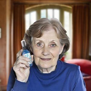 Person 3 Holding Tinnitrol